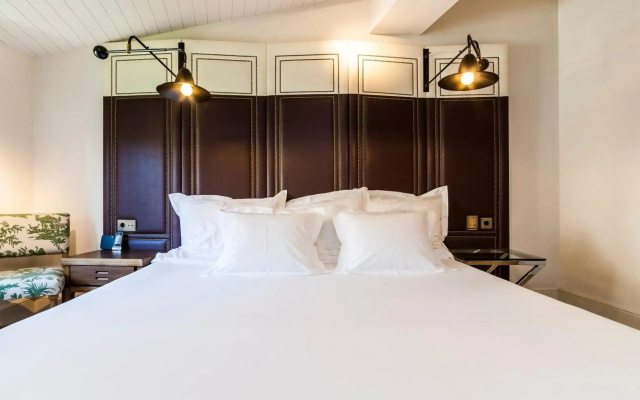Hotel Cort
