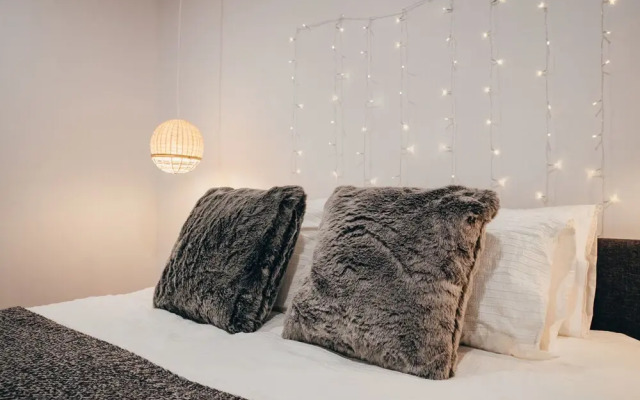 Rubi, 1BDR Melbourne Apartment
