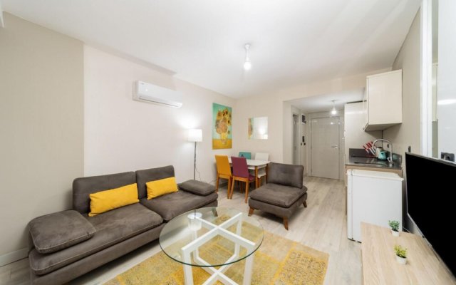 Central Flat With Shared Pool Near Antalya Airport