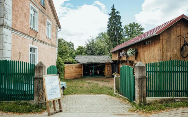Pilsētas Glempings - "Šķūņaugša"