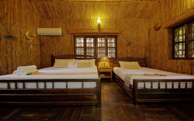 Palm Village Resort & Spa