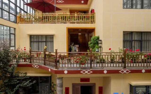 No. 168, Zuogua Group, Beijiao Community, Shangri La, Yunnan, China – Exterior – Shangri-La