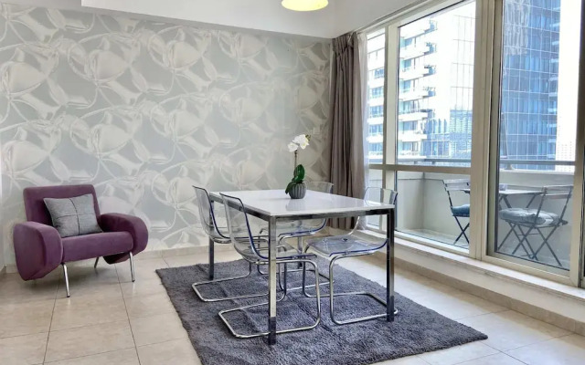 Spacious 1-bedroom Apartment in Dubai Marina