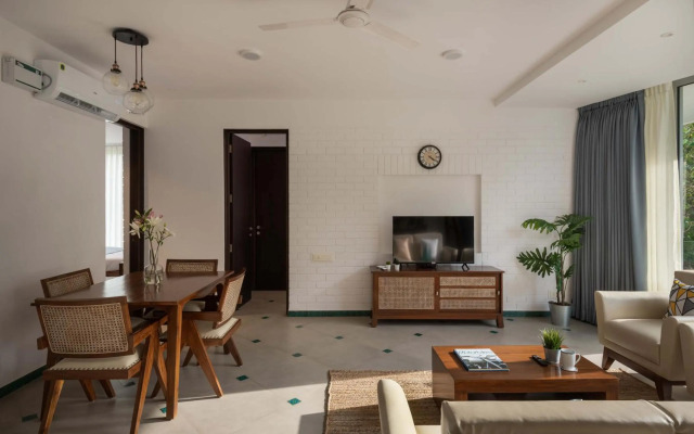 El - Arbol Apartments