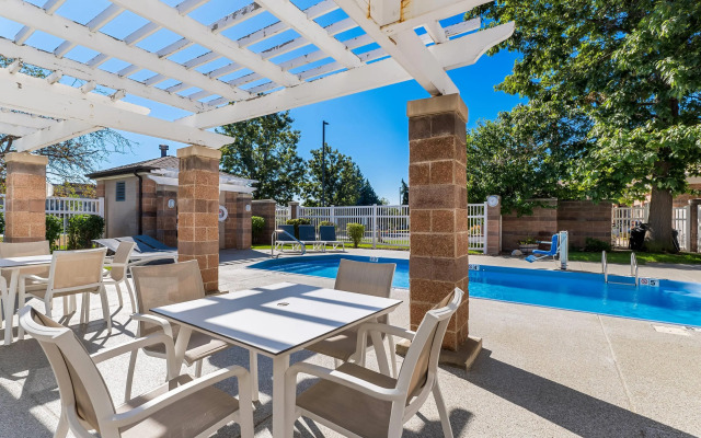 Comfort Inn & Suites Boulder