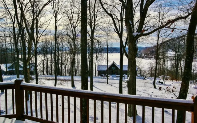 Mirabella Eclano 5 Bedroom House