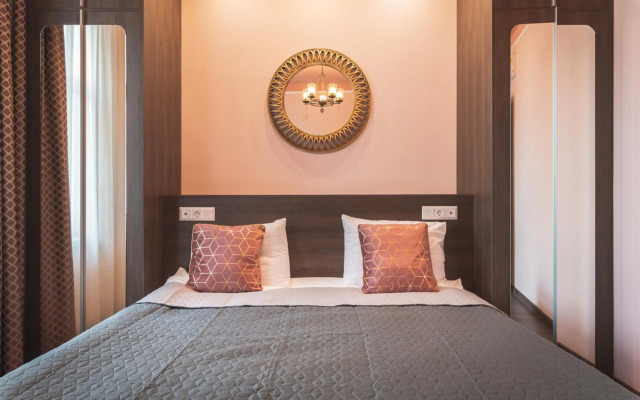 1001 Nights ~ in a Beautiful Two-Bedroom Apartment