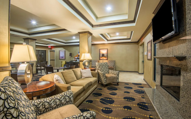 Holiday Inn Express Hotel & Suites Clovis by IHG