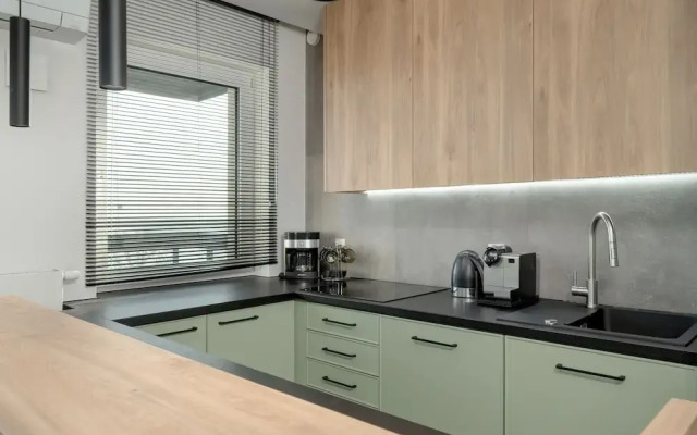 Bright & Peaceful Apartment by Renters