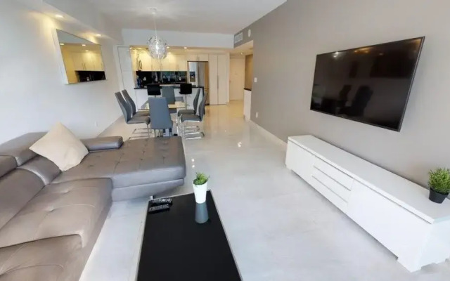 Premium 1 Bedroom Park View Or123