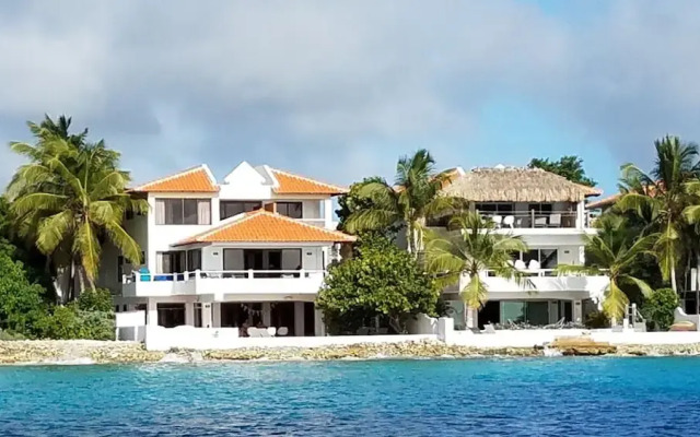 One Ocean Boutique Apartments & Suites Bonaire