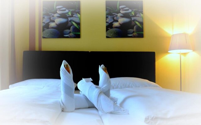 Early Bird Hotel