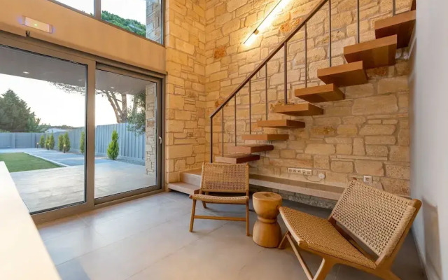Terra Petra Luxury Villas - Gaia Villa