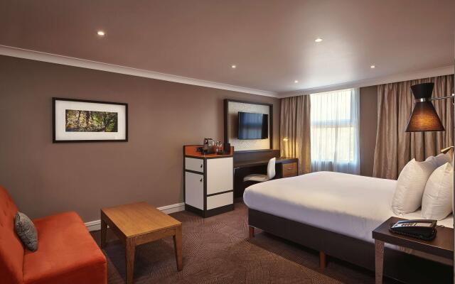 DoubleTree by Hilton London - Ealing Hotel