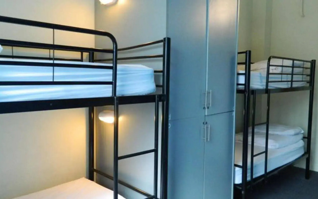 Urban Central Accommodation - Hostel