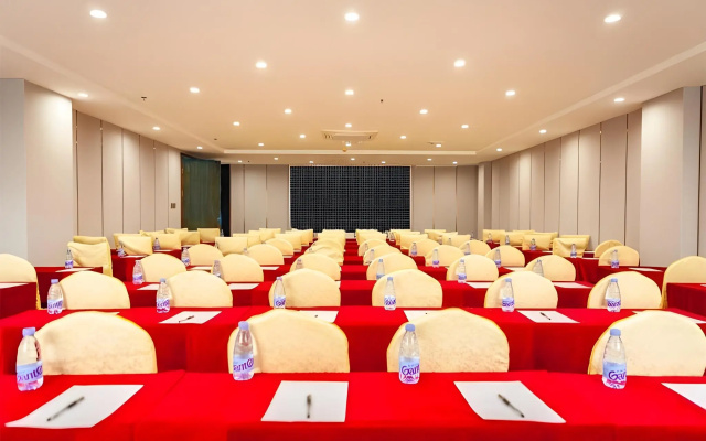 VX Hotel Nanning Wuyi Overpass Polytechnic College