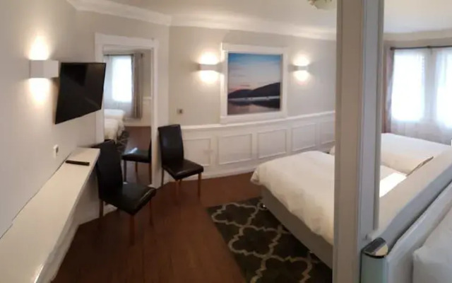Maclean Guest House