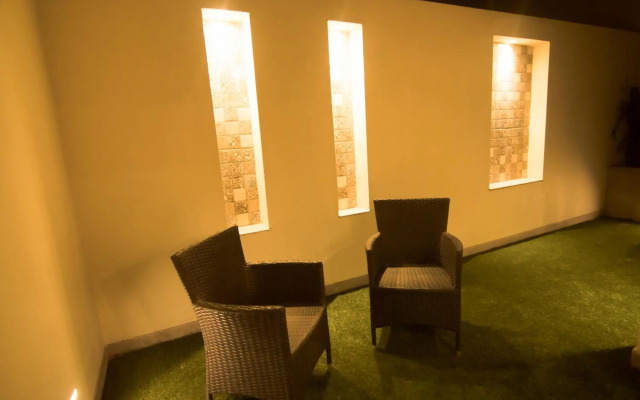 Red Fox by Lemon Tree Hotels, Sector 60, Gurugram