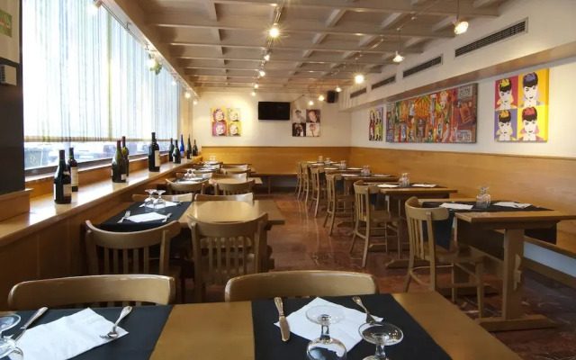 Hotel Fonda Neus