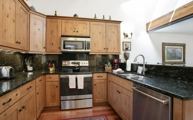 188 Ridgepoint Townhomes Townhouse