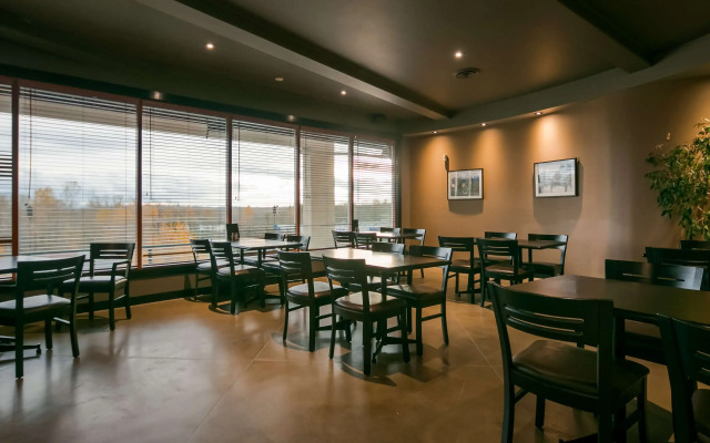 Best Western Plus Mission City Lodge