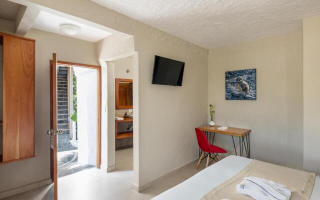 Blu Galapagos Sustainable Waterfront Lodge