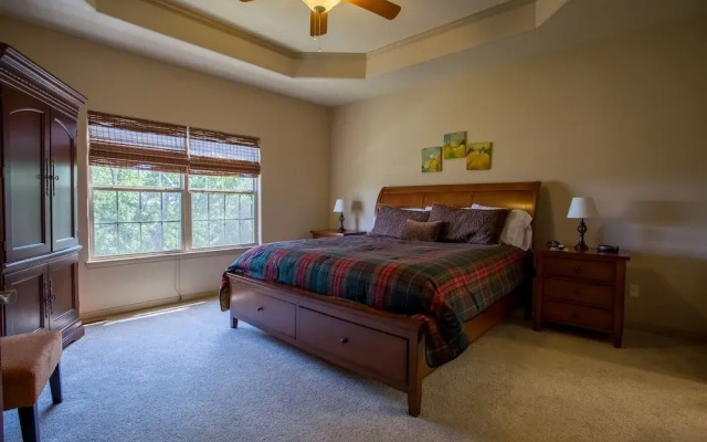 Kyler's Kondo 5 Bedroom Villa