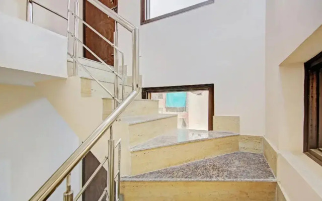 OYO Home 26468 Elegant Stay