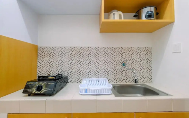 Minimalist and Comfortable Studio Dave Apartment