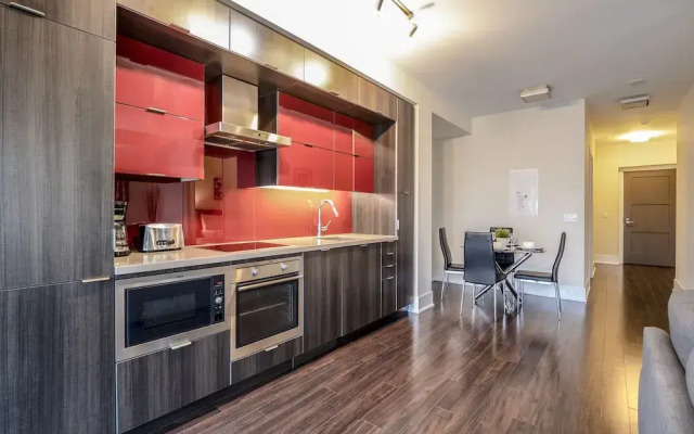 Galaxy Suites 300 Front Unit 3003