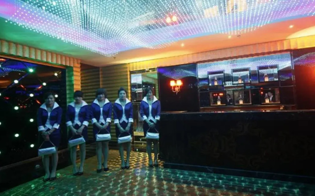 Royal Prince Hotel