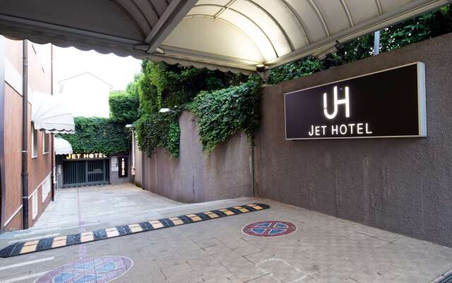 Jet Hotel, Sure Hotel Collection by Best Western