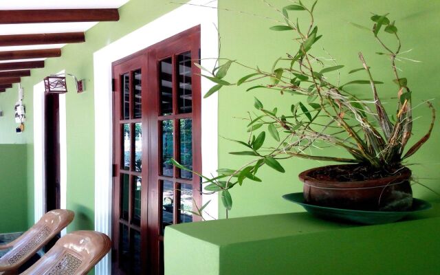 Sigiriya Rock Gate Resort