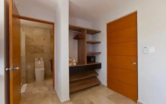 Ocean Plaza 13 by Praia