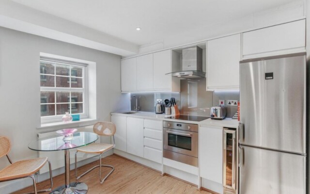 Cleveland Street by Aeria Apartments