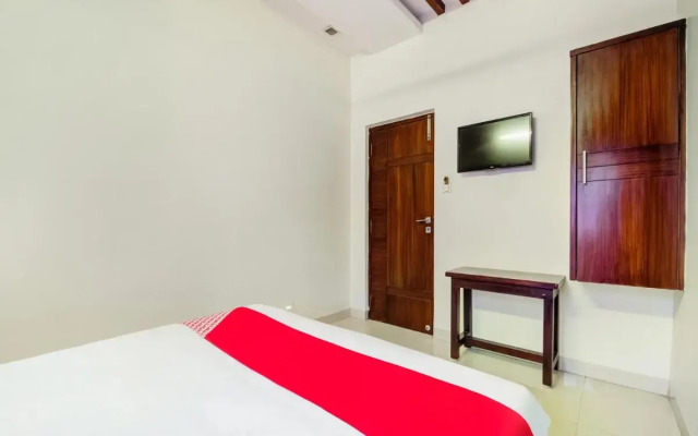 Oyo Hotel M
