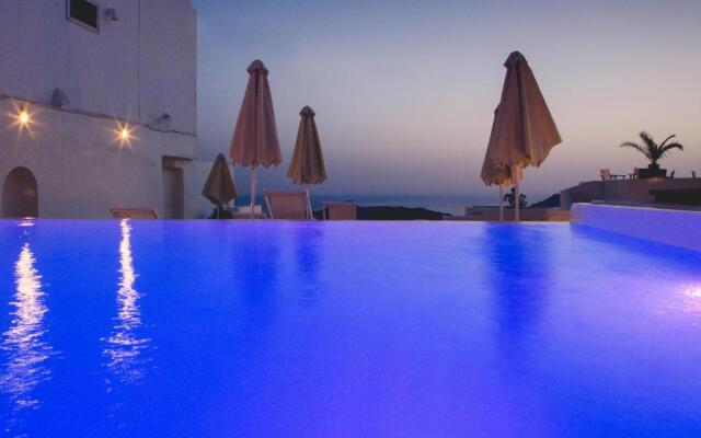 Pantelia Suites