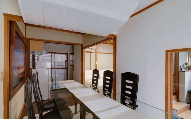 Hokusai Stay