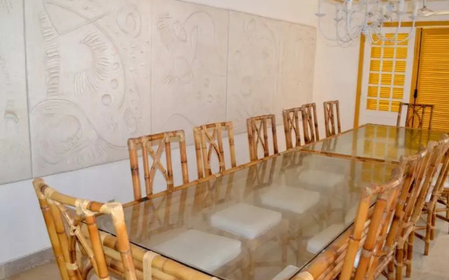 Villa Raphael
