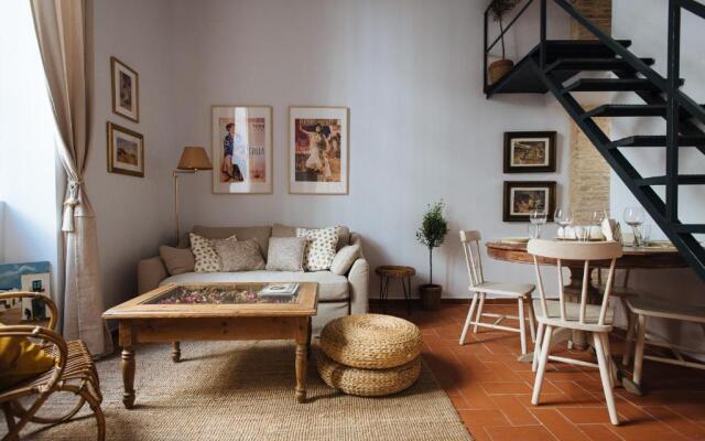 Casa Galera Historic Downtown Apartment in Seville