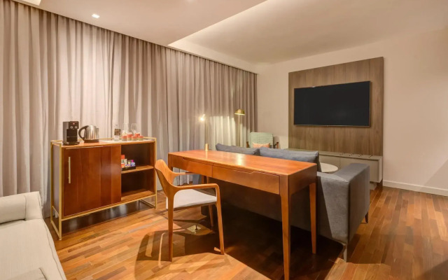 Qoya Hotel Sao Paulo Curio Collection By Hilton