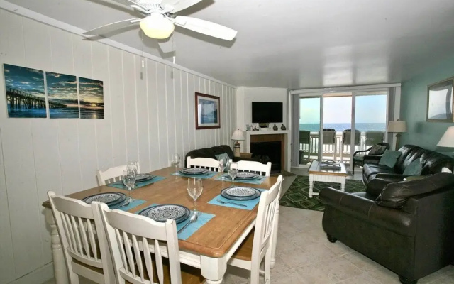 D20 - Beachfront Delight - 2 Br Condo