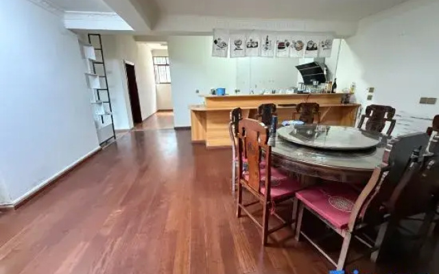 Linyi Apartment (Shangri-La Passenger Station)