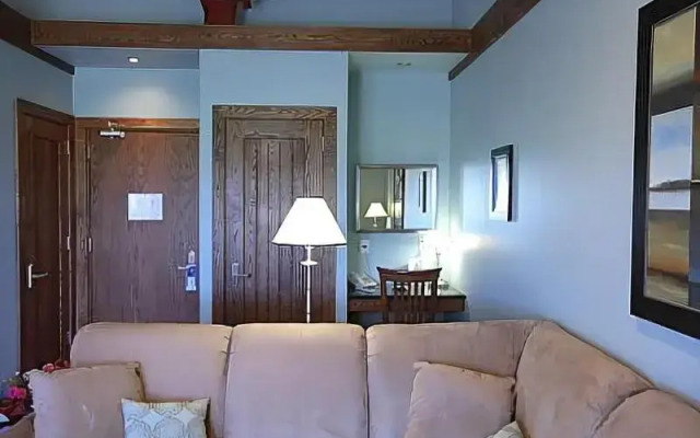 Huff Estates Inn & Winery