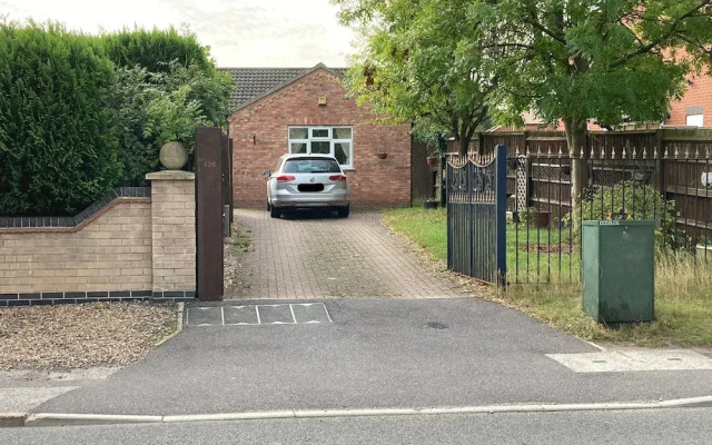 Lovely Bungalow in Newark