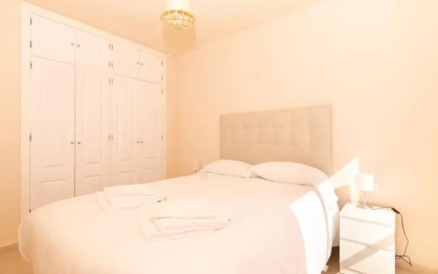 2247-Duplex 3 Bedrooms with 2 Terraces