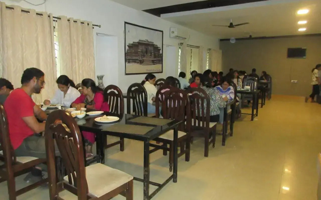KSTDC Hotel Mayura Velapuri Belur