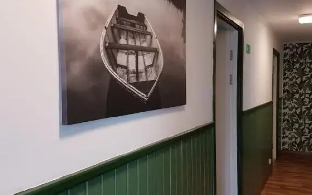 Den Sovande Älgen