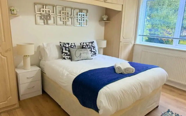 Bungalow - Sleeps 6 - Garden - Wheelchair Access