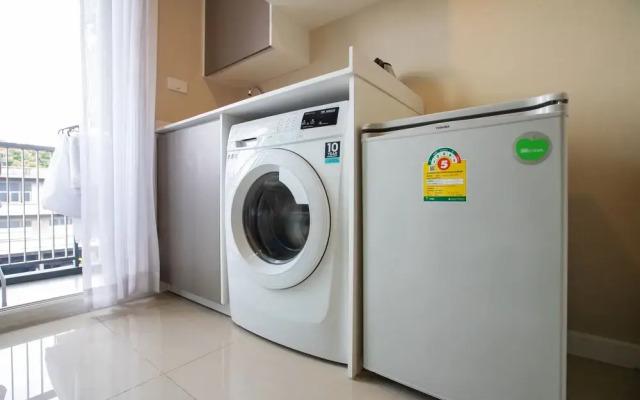 Near BK University Quiet Condo in Rama4 bkb137